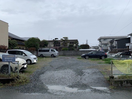 モータープール薬園