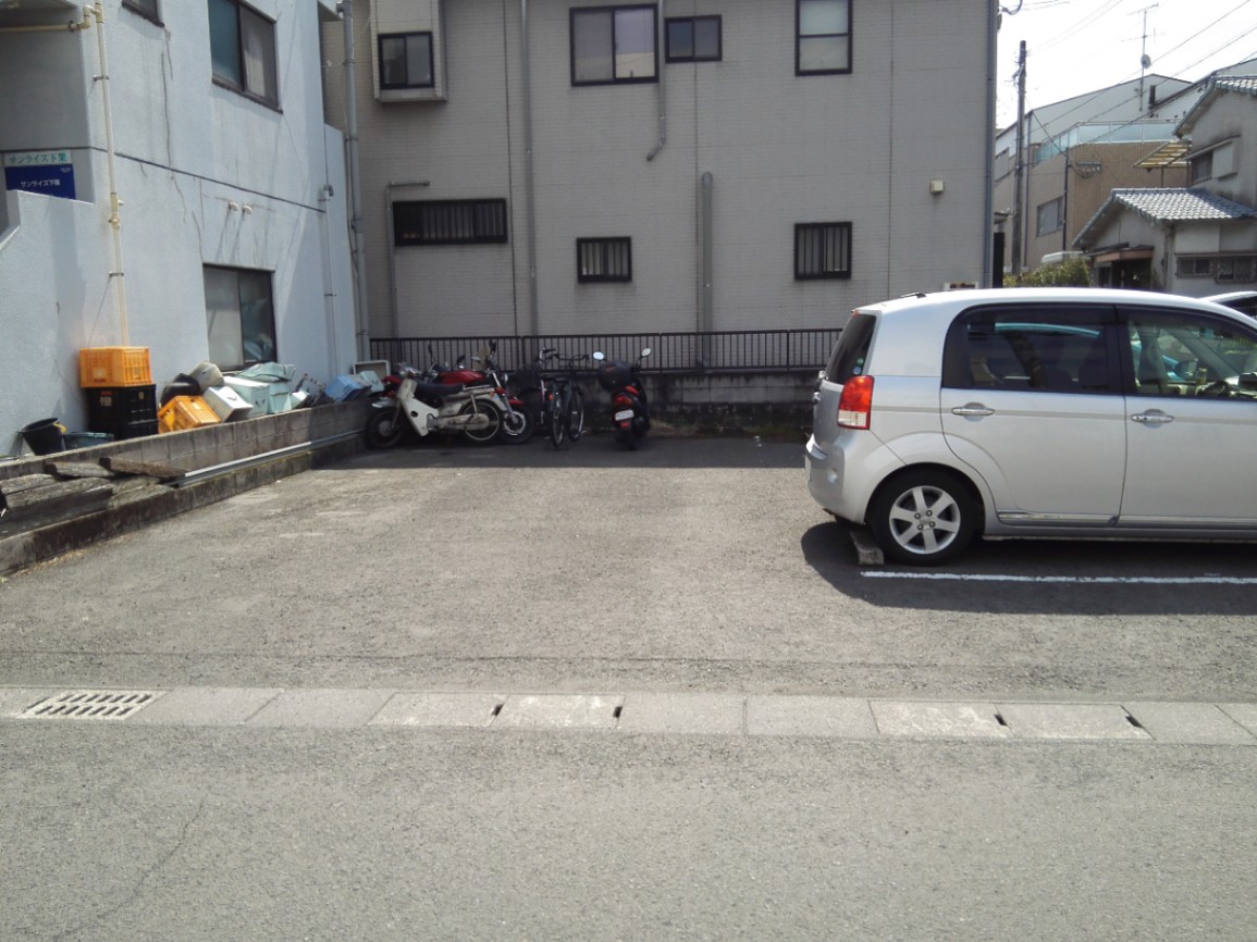 永吉月極駐車場