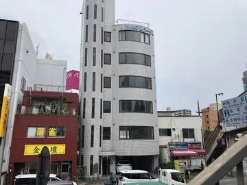 九州プレシーザビル